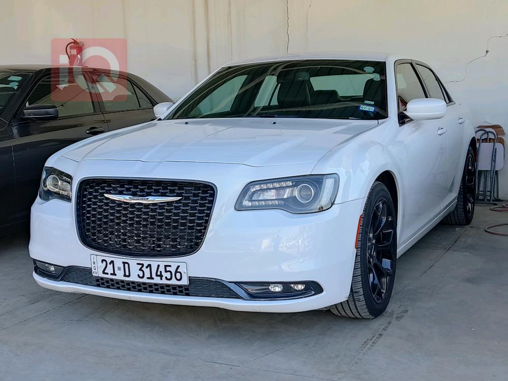 کرایسلەر 300